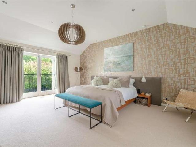 House for sale in Northampton, Northamptonshire