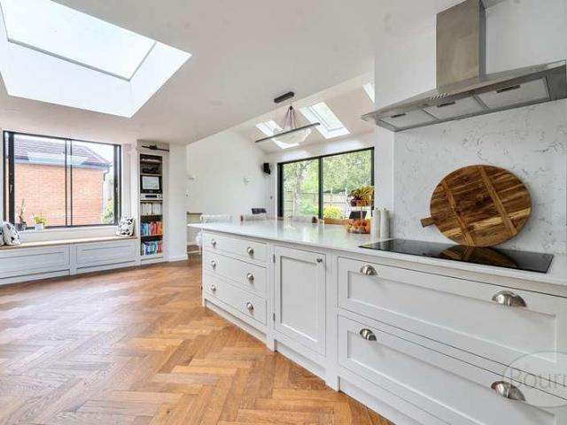 House for sale in Wrecclesham, Fole