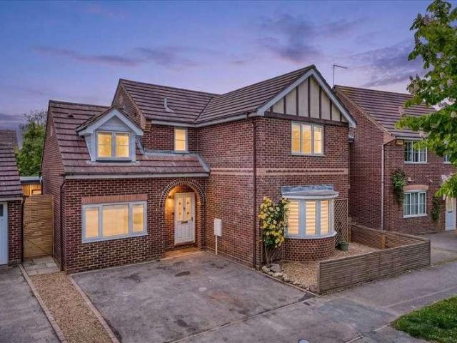 House for sale in Shenley Brook End, Milton Keynes