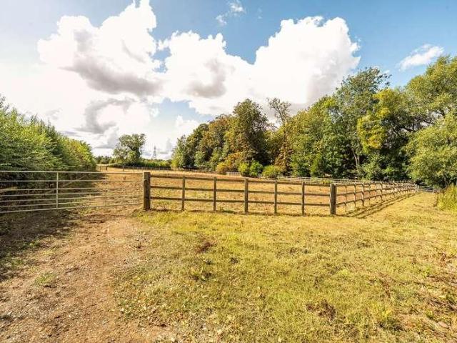 House for sale in Barleythorpe, Rutland