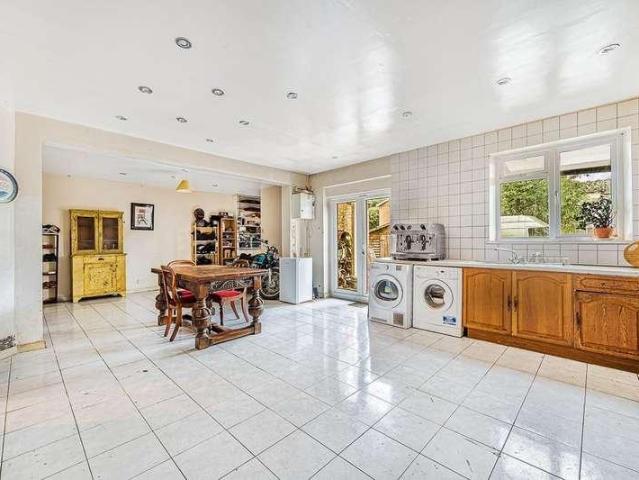 House for sale in London Borough of Ealing, Hanwell