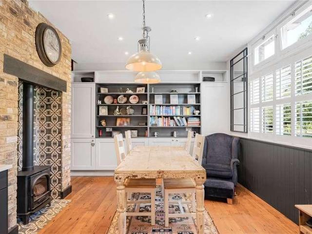 House for sale in Lower Halliford, Surrey