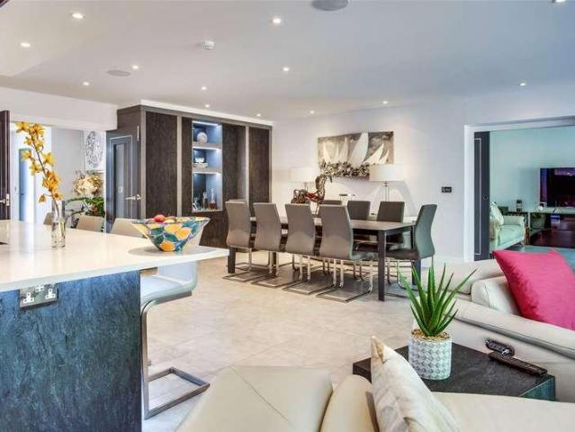 House for sale in Lunnon, Buckinghamshire