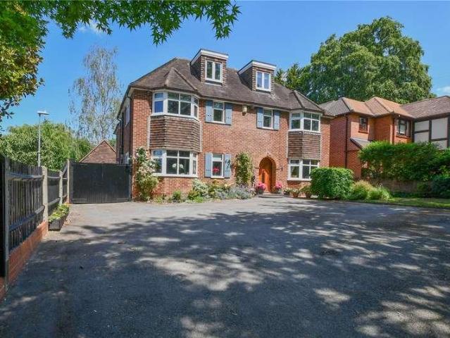 House for sale in Emmbrook, Wokingham