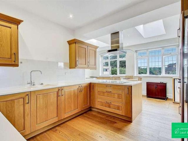 House for sale in Hampstead Garden Suburb, Greater London