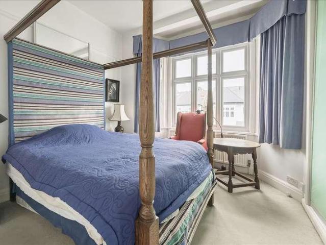 House for sale in Shepherd's Bush, Greater London