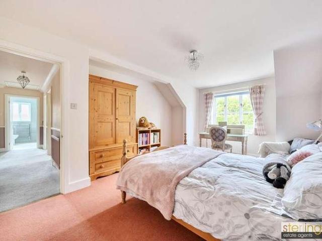 House for sale in Bovingdon, Dacorum