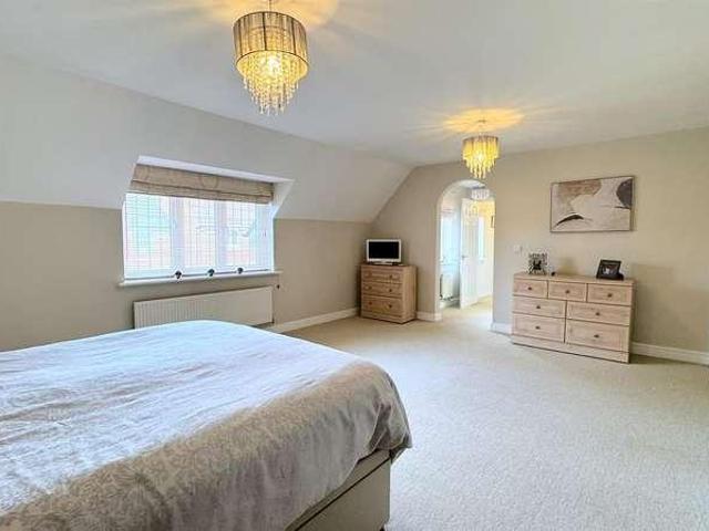 House for sale in Allestree, East Midlands