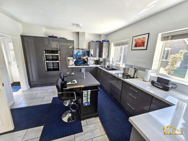 House for sale in Glenleigh Park, Heathlands