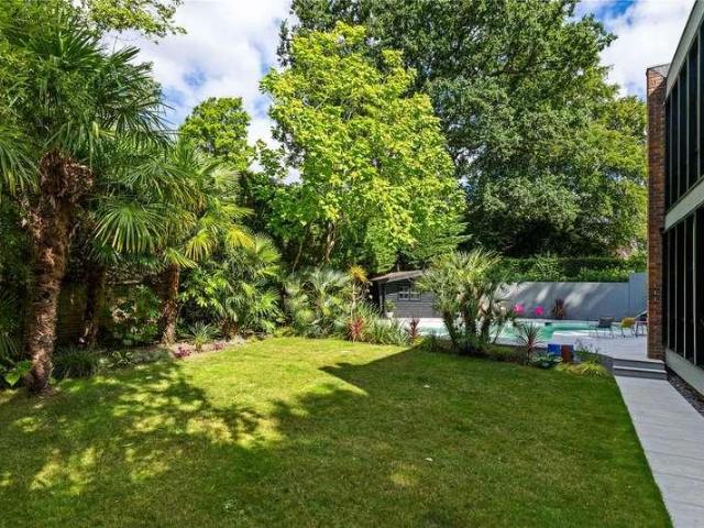 House for sale in Claremont Park, Blackhills
