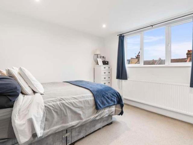 House for sale in Furzedown, Greater London