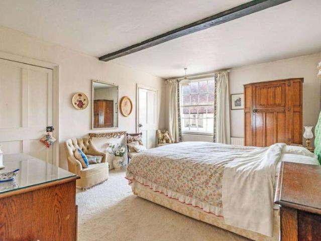 House for sale in Sandown Park, Kent