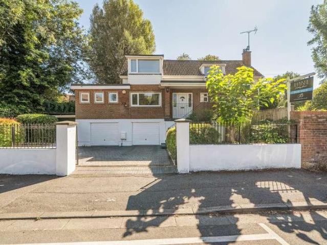House for sale in Fishery, Maidenhead