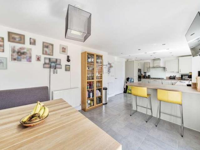 House for sale in Caldecott, Dromore