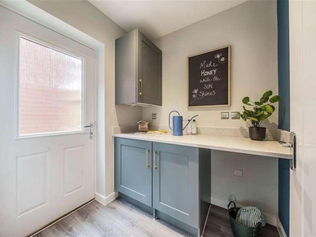 House for sale in Horsmonden, Sandown Park