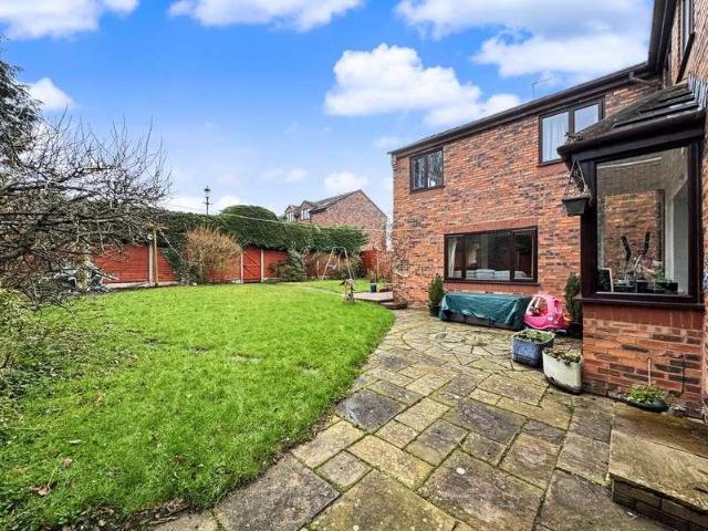 House for sale in Park Lane, Bury