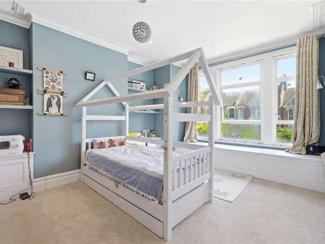 House for sale in Harlesden, Greater London