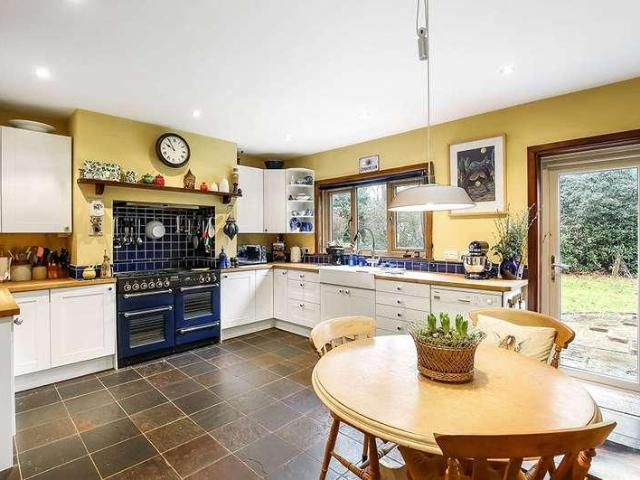 House for sale in Barton Stacey, Hampshire