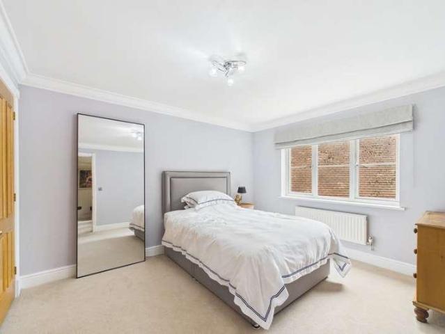 House for sale in Newell Green