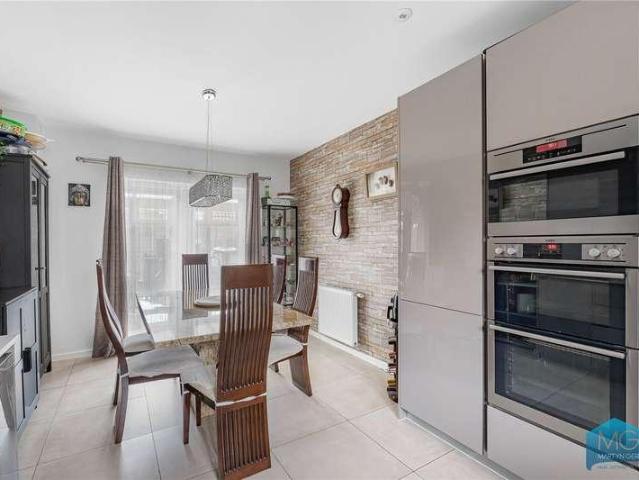 House for sale in High Barnet, Greater London
