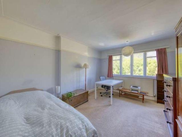 House for sale in Hampton, Greater London