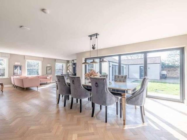 House for sale in Southlea, Datchet