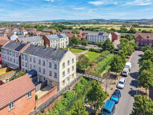 House for sale in Worle, Weston-super-mare
