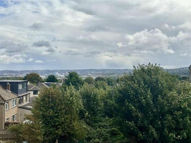 House for sale in Allerton, West Yorkshire
