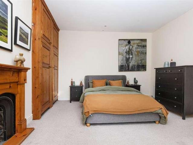 House for sale in Cleckheaton, West Yorkshire