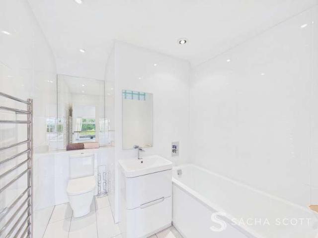 House for sale in Greater London