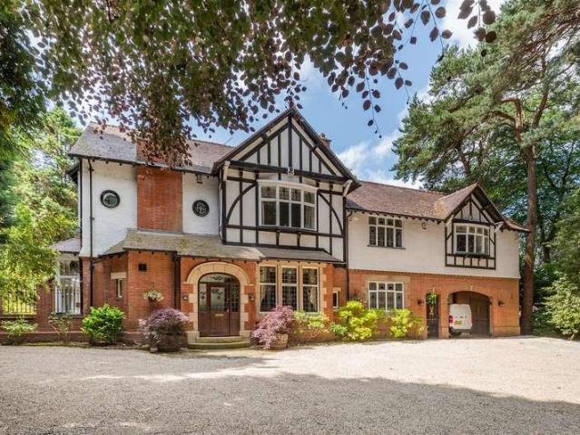 House for sale in Streetly, West Midlands
