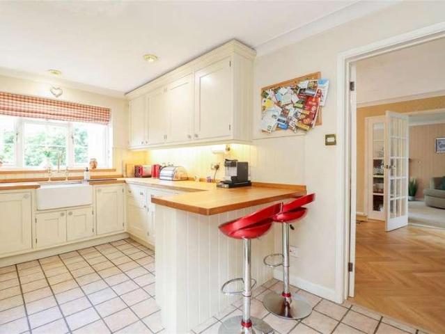 House for sale in Doomsday Green, Horsham