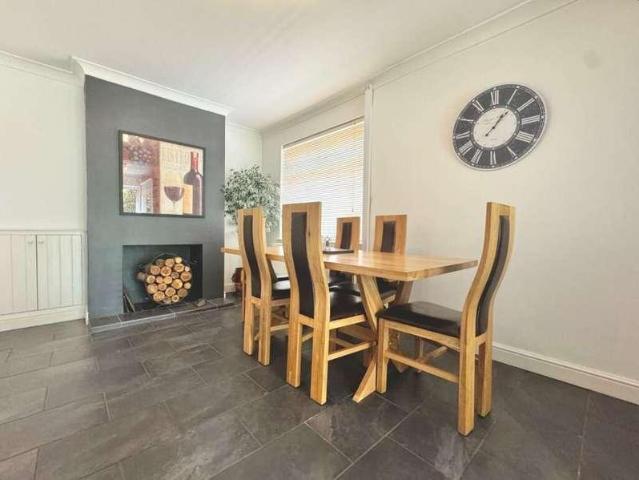 House for sale in Stubbs Cross, Bridgefield