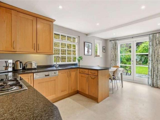 House for sale in Balham, Greater London
