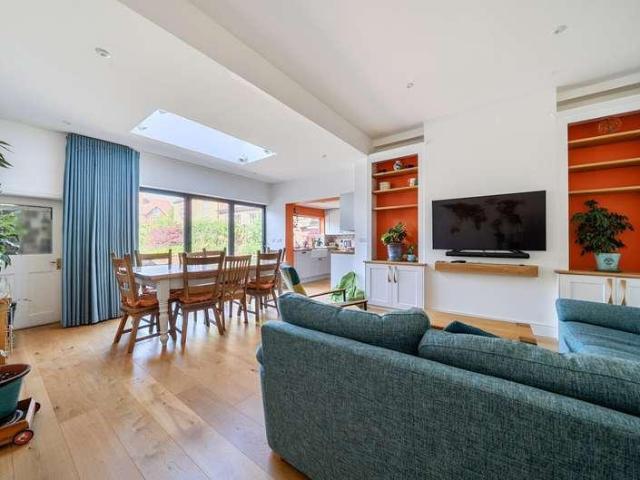 House for sale in Tewkesbury, Pamington