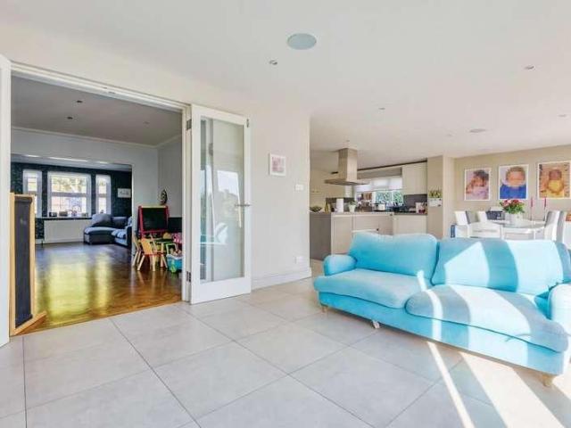 House for sale in Woodside Park, Greater London