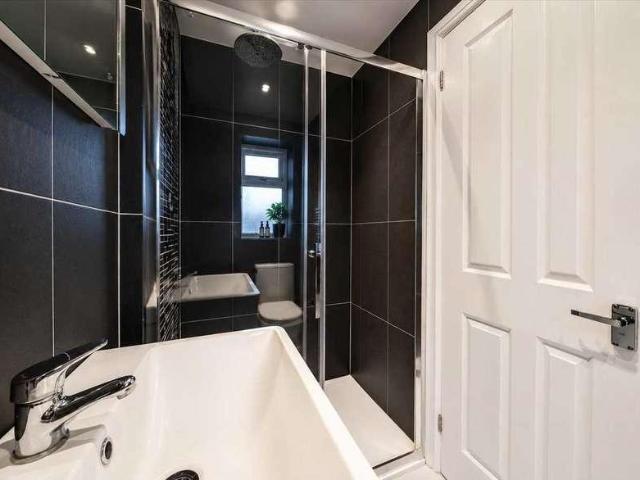 House for sale in Dale Hill, Essex
