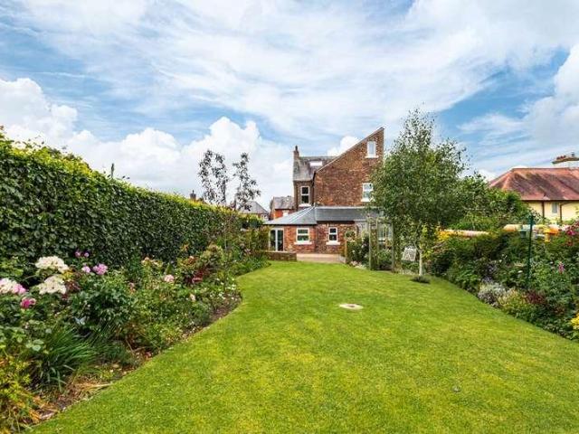House for sale in Etterby