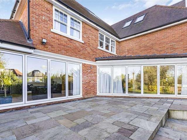 House for sale in Hertsmere, Hertfordshire