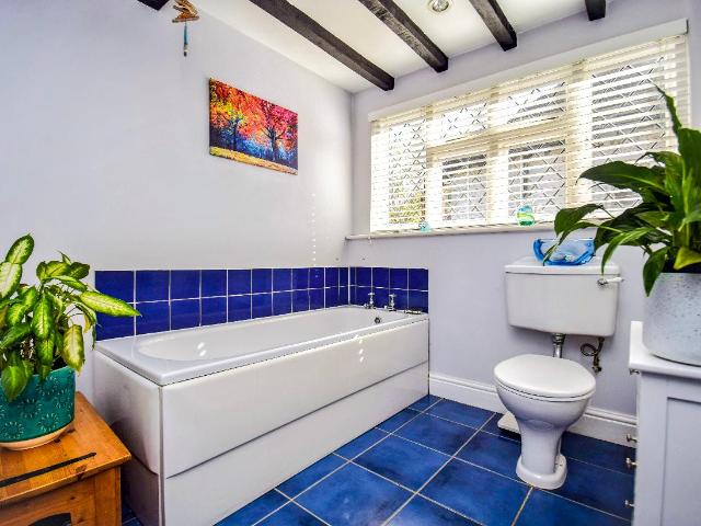 House for sale in The Butts, Kent