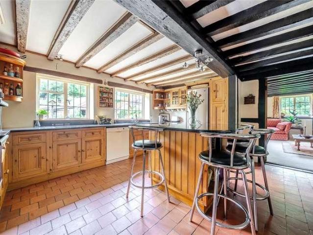 House for sale in Shalford, Westborough