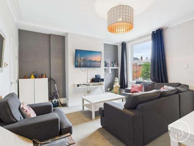 House for sale in Austhorpe, West Yorkshire