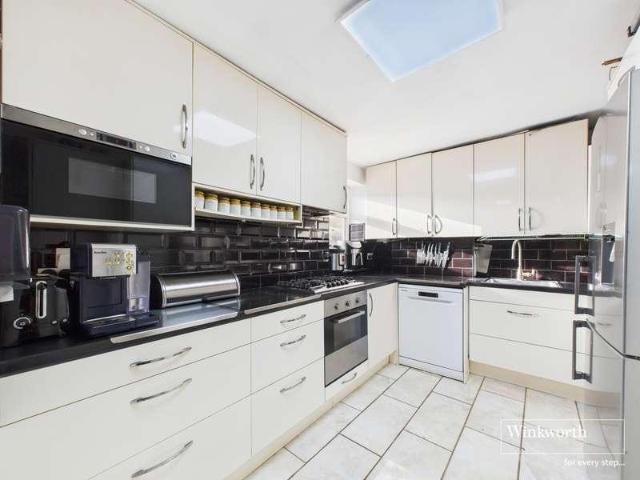 House for sale in Kingsbury, Greater London