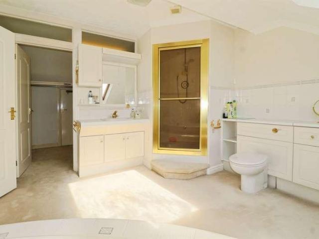 House for sale in Sully and Lavernock, Sully