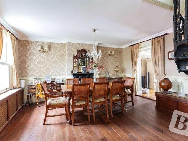 House for sale in Stondon Massey, Navestock Side