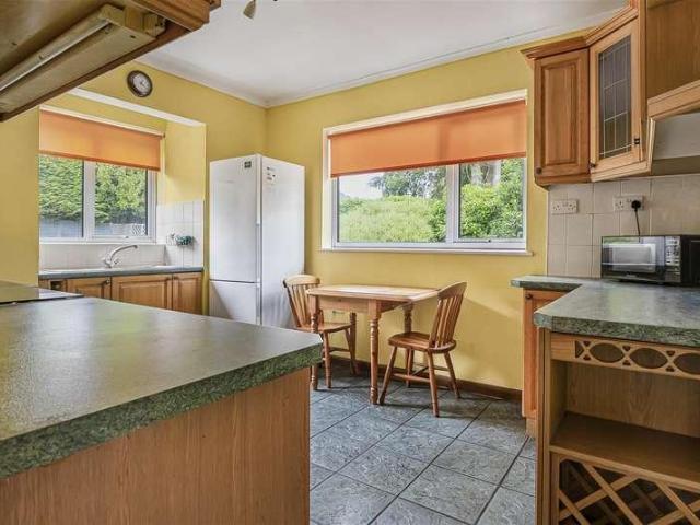 House for sale in The Butts, Kent