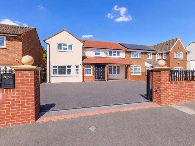 House for sale in Slough