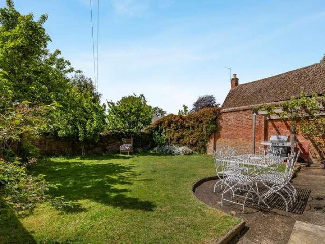 House for sale in Geddington