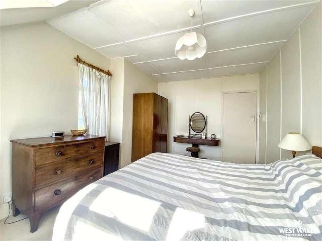 House for sale in Saundersfoot, Wales