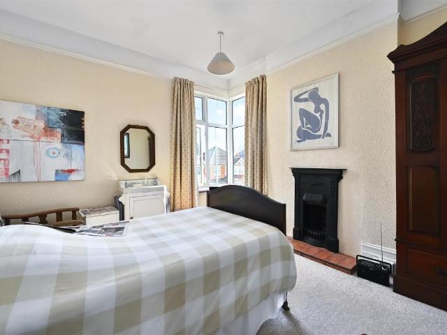 House for sale in Old Town, Heathlands
